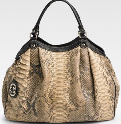 Большая сумка из кожи питона от Gucci
